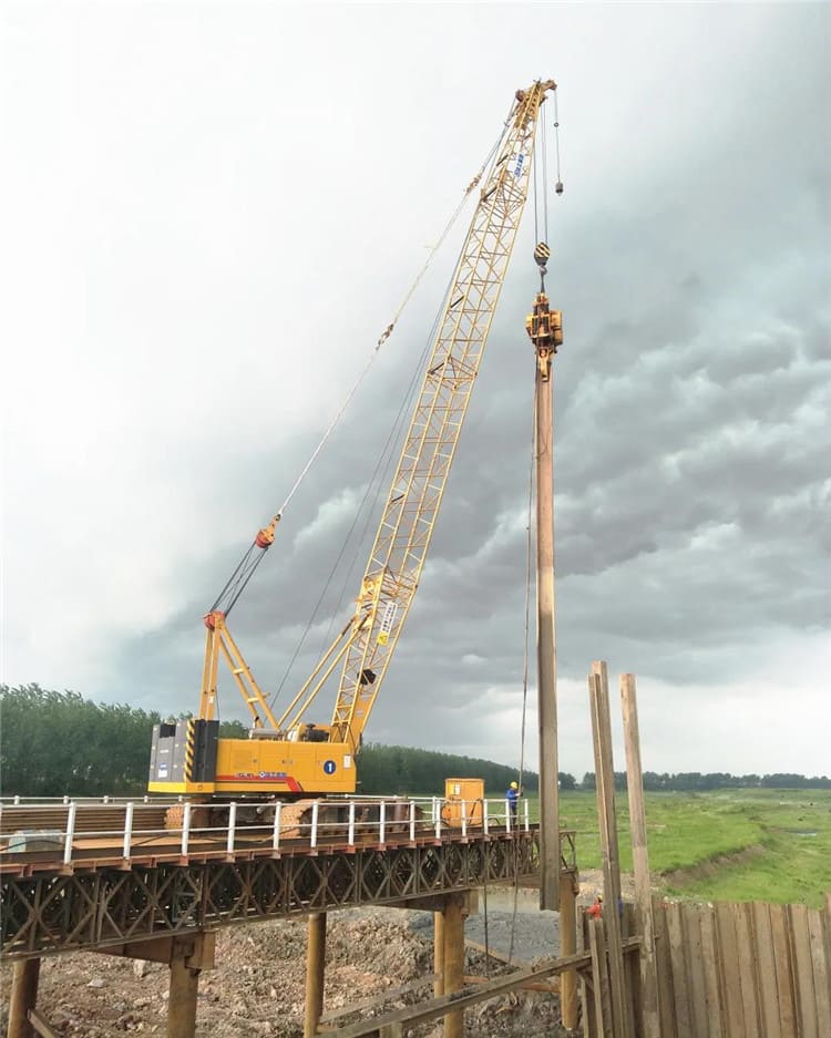 XCMG Official 85 ton crawler crane XGC85 crane crawler with parts price for sale